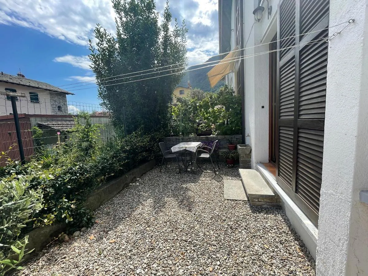 Holiday home Terraced House With Garden In Dongo - Larihome A13