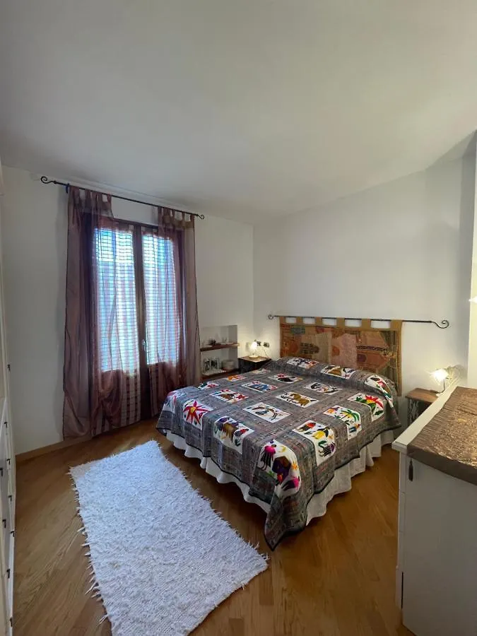 Terraced House With Garden In Dongo - Larihome A13 contacts